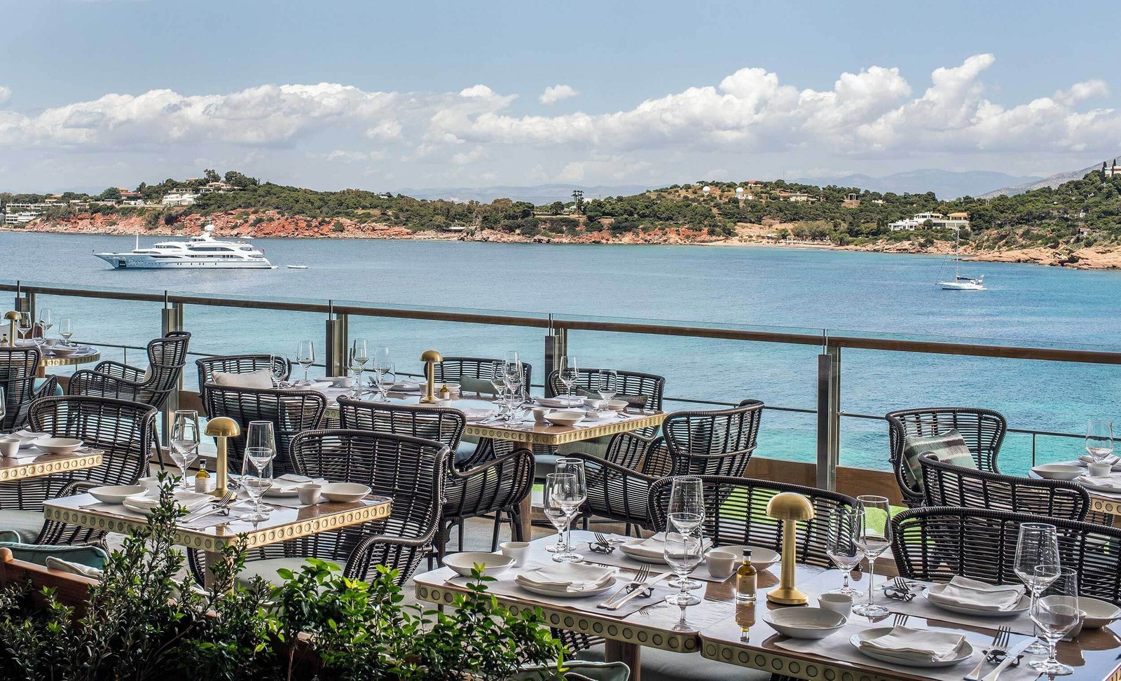 Four Seasons by the water